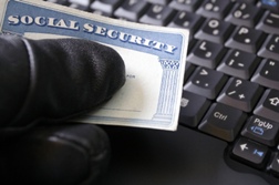 Internet Fraud Scams Victims Out of Money
